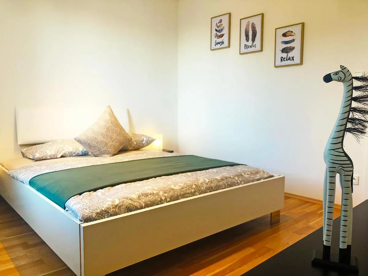 On The Top Apartments 프라하